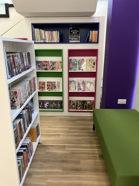 Biggleswade library bookshelves