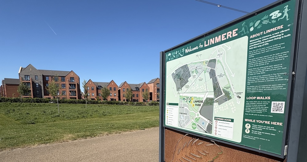 Sign and map board on the Linmere development